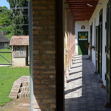 Hotel Zengőalja Vendégház Erzsébet Exterior foto